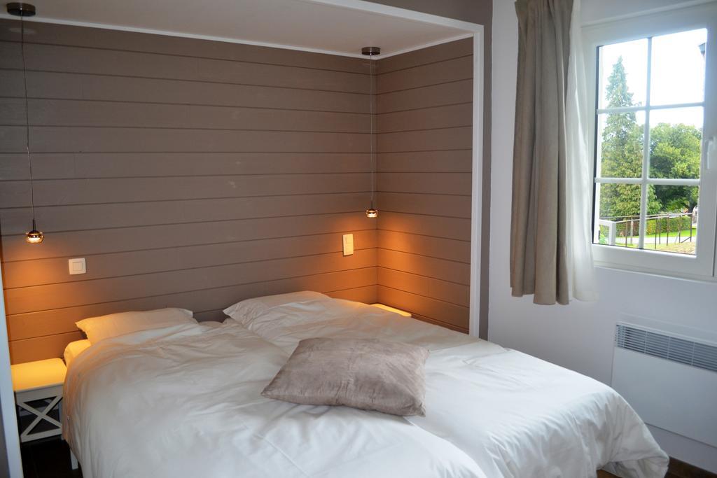 Sous Le Saule Holiday Home Heyd الغرفة الصورة