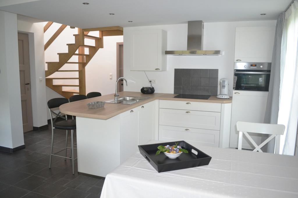 Sous Le Saule Holiday Home Heyd الغرفة الصورة